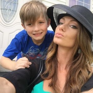 Meet your Posher, Macy